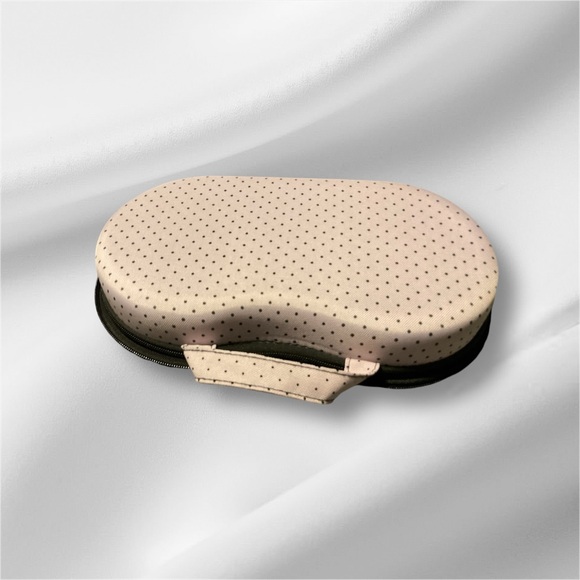 Luggage - Picture 3 of 4